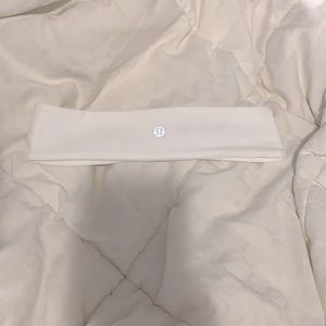 Lululemon headband- brand new